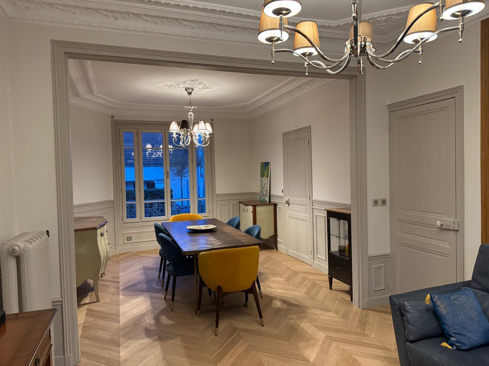 Salle à manger vue depuis le séjour