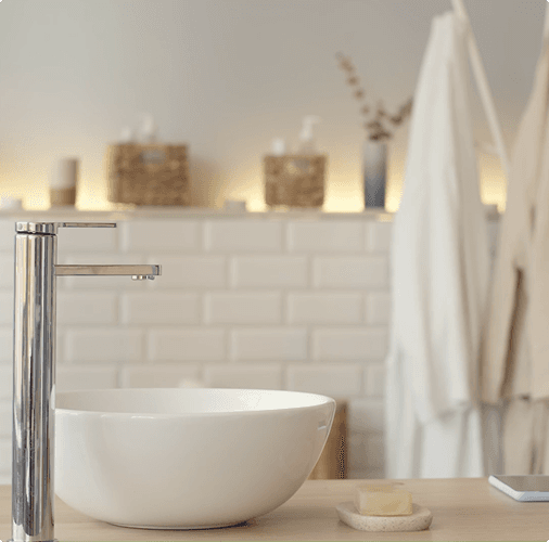 La salle de bain effet marbre après travaux